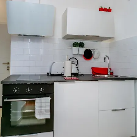 Kanavelic Place - Old Town