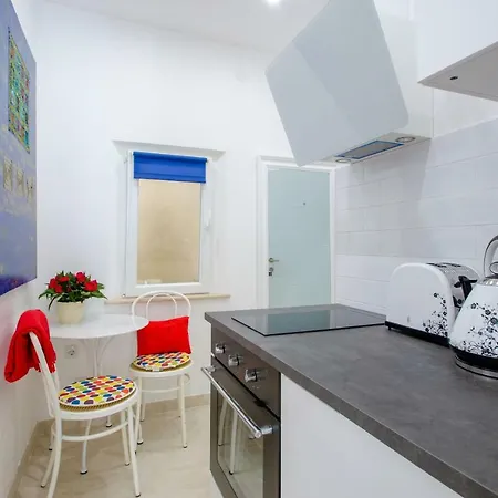 Kanavelic Place - Old Town شقة كورتْشولا
